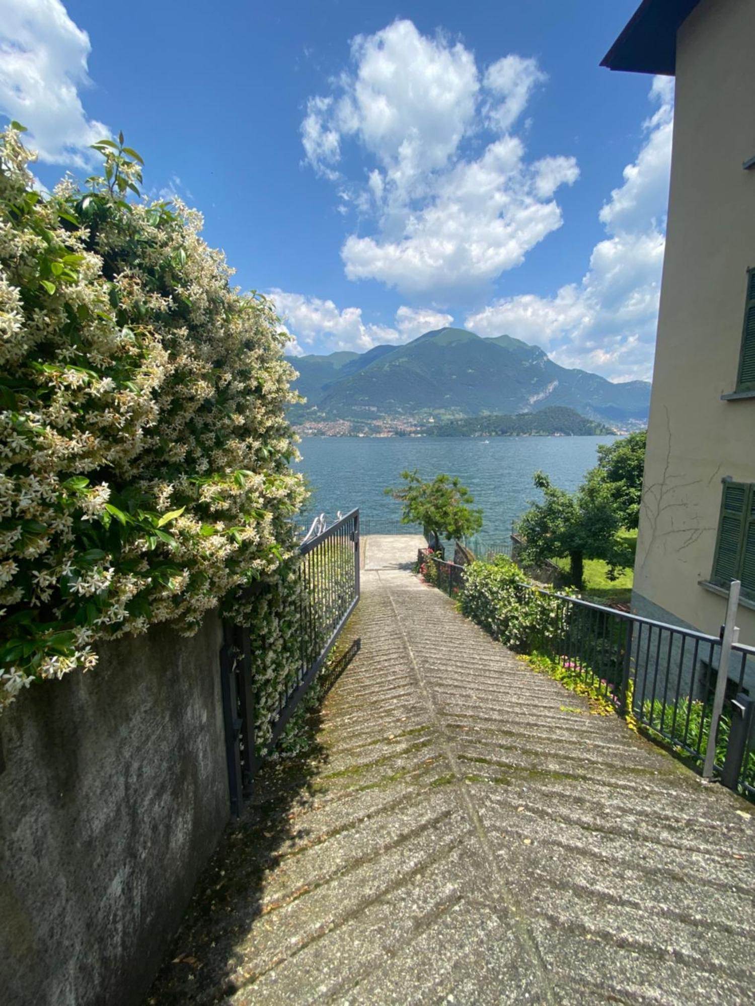 Peonia Apartment - Appartamento Vista Lago Lezzeno Exterior photo